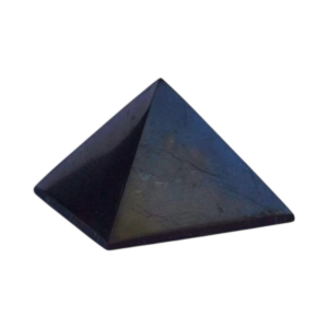 Šungitové kamene Šungit pyramída Veľkosť: 6 cm